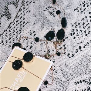 Necklace with Black studs